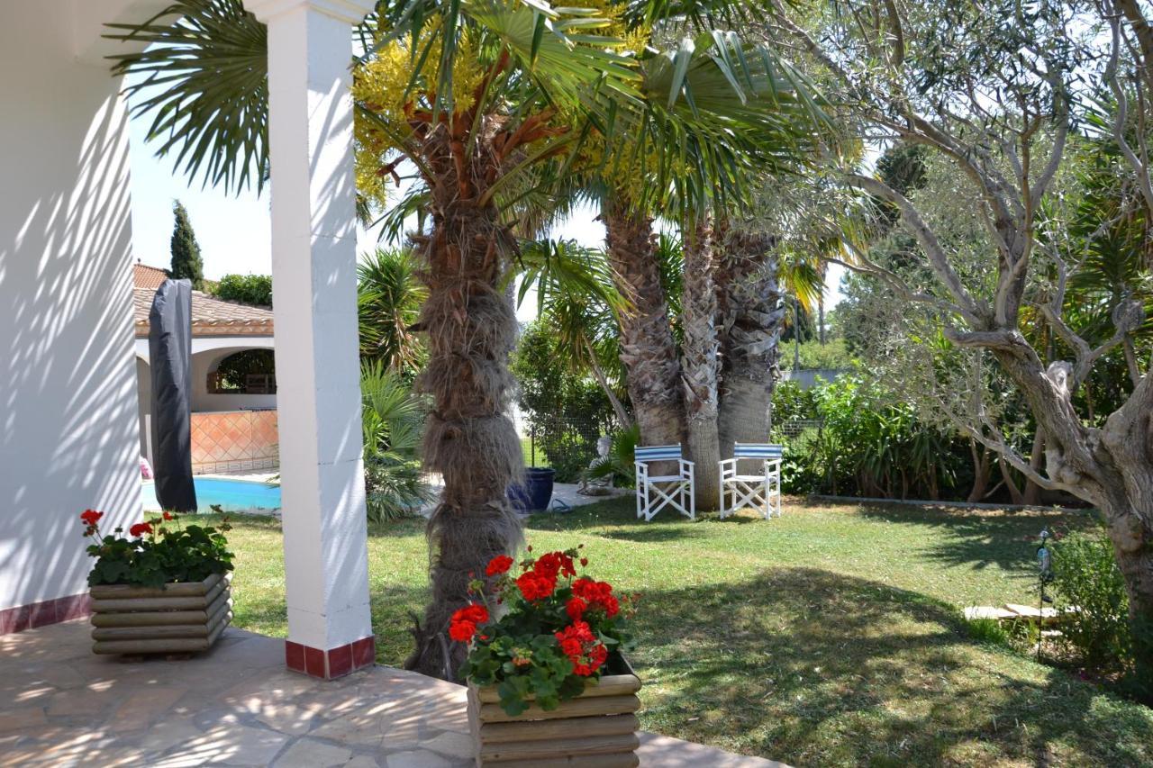 Maison Les Agapanthes Villeneuve-les-Beziers Exterior foto